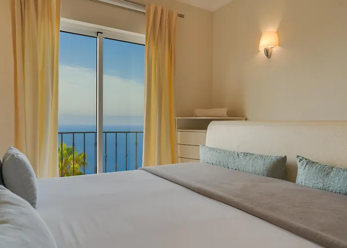 Palheiro Village 5*