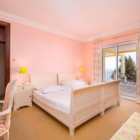 Palheiro Village Vakantiepark 5*