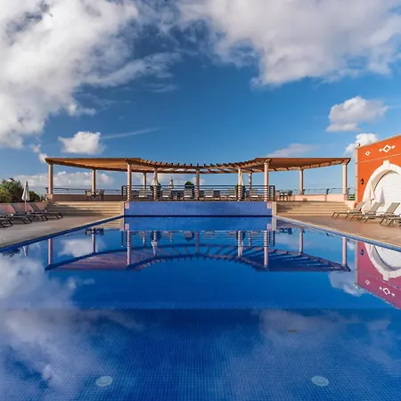 Palheiro Village- Villas & Apartments 5*