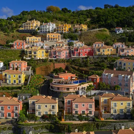 Palheiro Village- Villas & Apartments Vakantiepark
