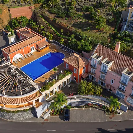 Palheiro Village- Villas & Apartments Vakantiepark